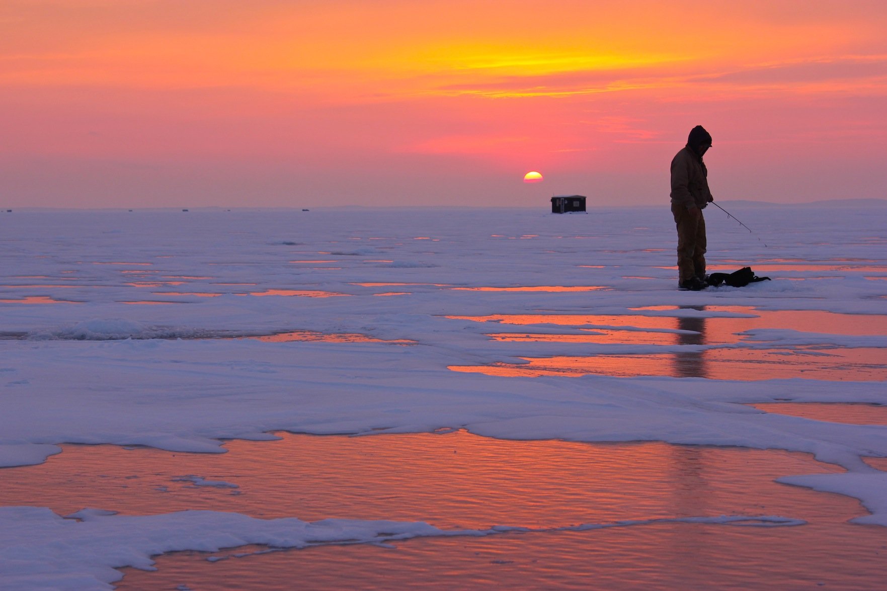 ice_fishing_sunset.jpg.